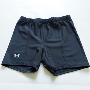 Under Armour short size S